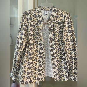Cabi Providence Button Leopard shirt jacket
